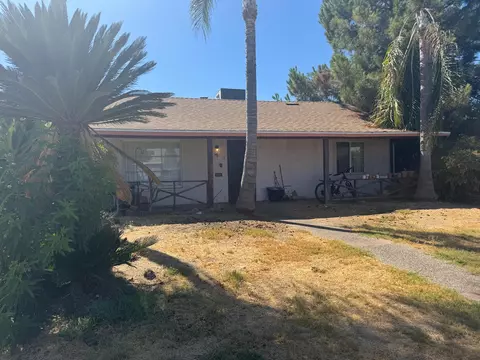 1409 De Witt Ave, Sanger, CA 93657