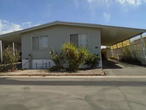 860 E Grangeville Blvd #98, Hanford, CA 93230