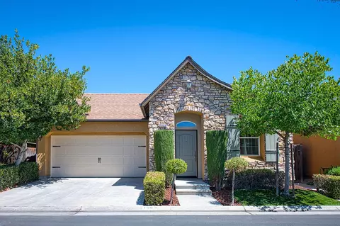 1963 N Todd Hedrick Ln, Clovis, CA 93619