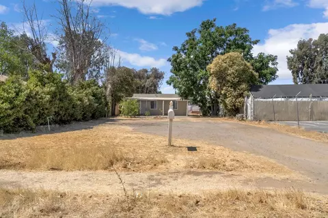 710 S G St, Madera, CA 93637