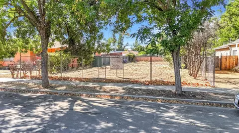 3436 E Mono St, Fresno, CA 93702