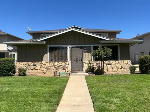 2694 W Fairmont Ave #102, Fresno, CA 93705