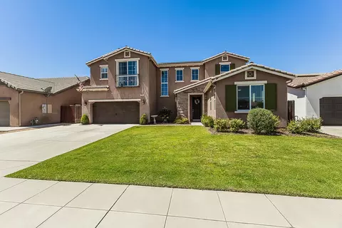 Exterior - 986 Encino Ave, Clovis, CA 93619 photo 2 of 8