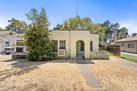 146 W 25th St, Merced, CA 95340