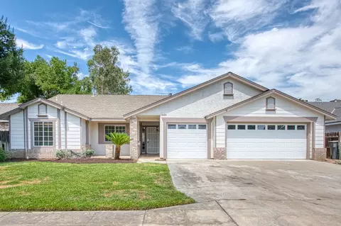 2187 Goshen Ave, Clovis, CA 93611
