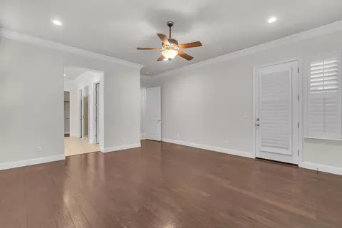 Living - 3560 Bloomfield Ln, Clovis, CA 93619 photo 4 of 5