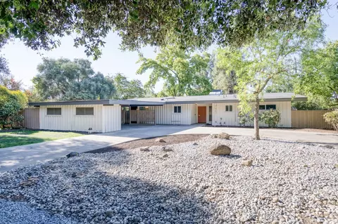 1465 E Portals Ave, Fresno, CA 93710