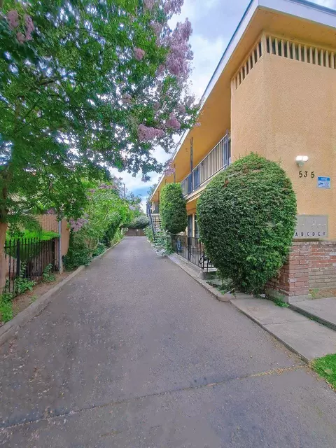 535 N 5th St, Fresno, CA 93702