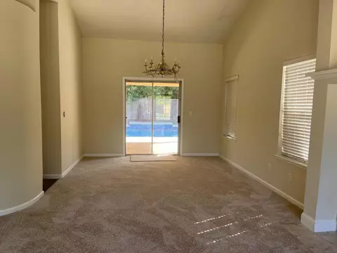 1833 E Niles Ave, Fresno, CA 93720