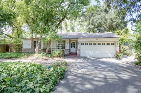 805 E Fedora Ave, Fresno, CA 93704