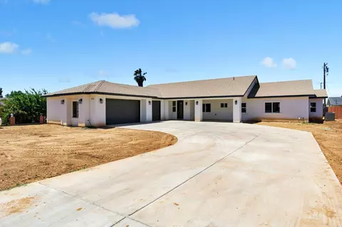 17424 Regal Dr, Madera, CA 93638 photo 1