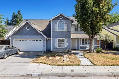 673 Bedford Ave, Clovis, CA 93611