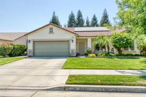 2775 Cherry Ave, Sanger, CA 93657