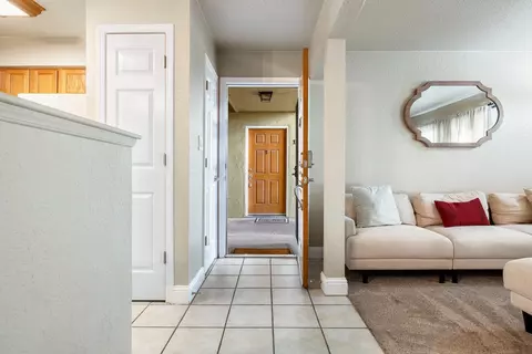2881 Huntington Blvd #137, Fresno, CA 93721