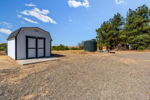 29578 Diane Way, Madera, CA 93638