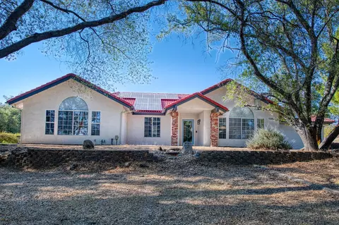 41981 Wild Horse Ct, Coarsegold, CA 93614
