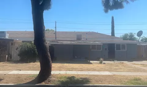 2326 E Hampton Way, Fresno, CA 93726