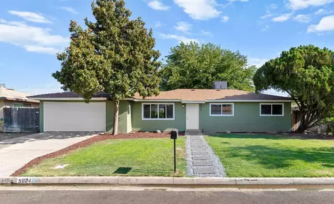 5624 E Bernadine Dr, Fresno, CA 93727