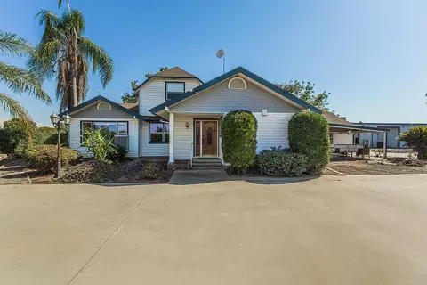 41179 Road 52, Reedley, CA 93654
