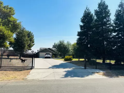 22025 Melrose Ct, Madera, CA 93638