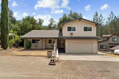 45994 Beechwood Dr, Oakhurst, CA 93644