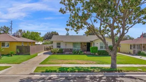917 W Brown Ave, Fresno, CA 93705