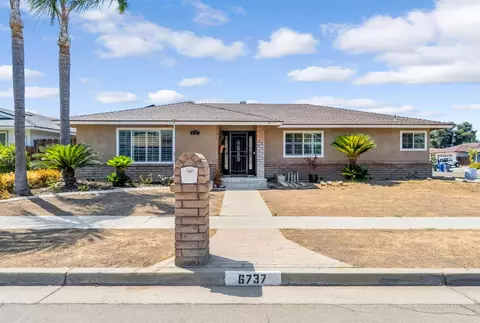 6737 N Harrison Ave, Fresno, CA 93711