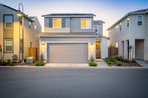 4179 Vincent Rd, Madera, CA 93636