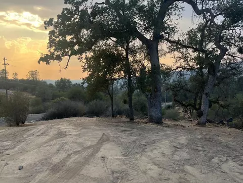 1703 Longhollow Dr, Coarsegold, CA 93614