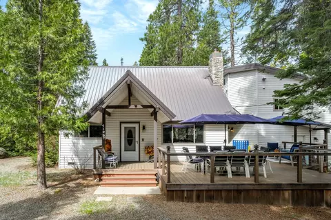 41250 Kokanee Ln, Shaver Lake, CA 93664