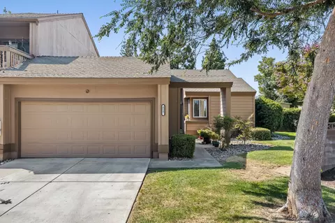 4847 W Iris Ave, Visalia, CA 93277