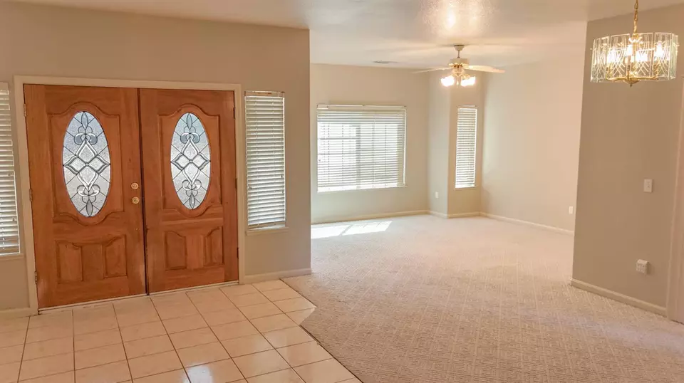 Living - 6625 River Mesa, Riverbank, CA 95367 photo 1 of 4