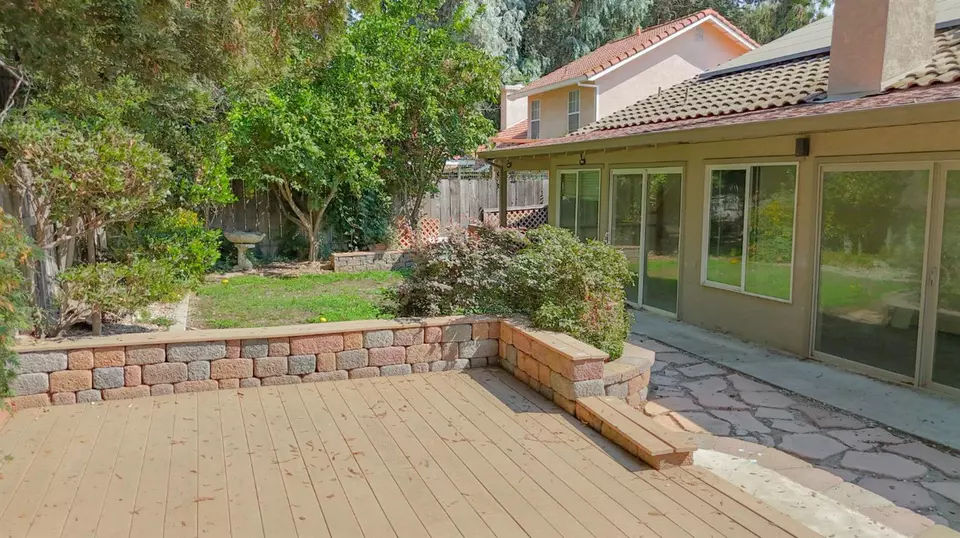 Exterior - 6625 River Mesa, Riverbank, CA 95367 photo 2 of 4