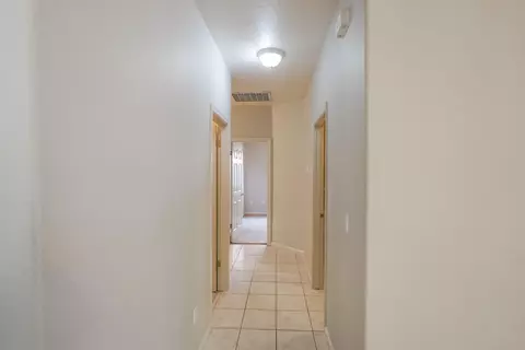 Entry Way - 6625 River Mesa, Riverbank, CA 95367 photo 1 of 1