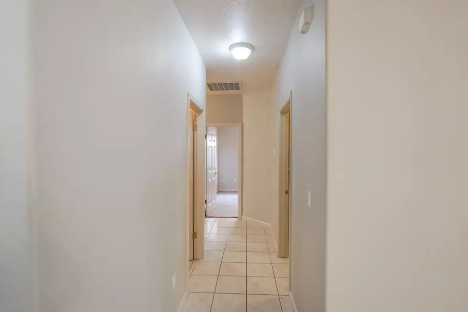 Entry Way - 6625 River Mesa, Riverbank, CA 95367 photo 1 of 1