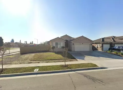 15635 W El Mar Ave, Kerman, CA 93630