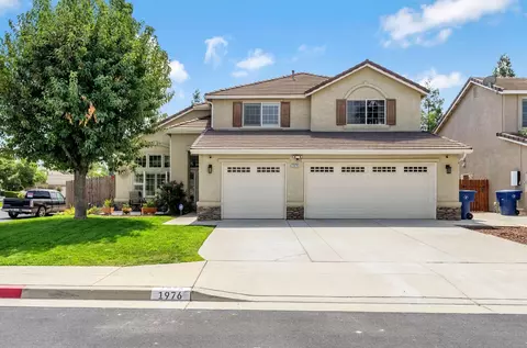1976 Decatur Ave, Clovis, CA 93611