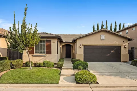 11352 N Via Ventana Way, Fresno, CA 93730