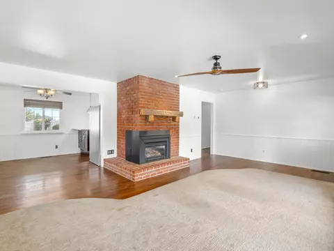 1408 Roberts Ave, Madera, CA 93637
