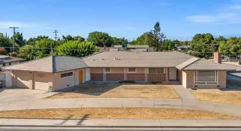 1502 Church Ave, Sanger, CA 93657