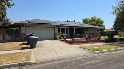 3415 E Lansing Way, Fresno, CA 93726