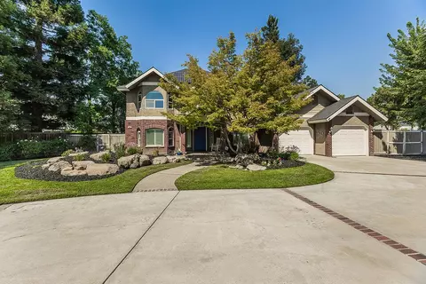 609 E Teal Cir, Fresno, CA 93730