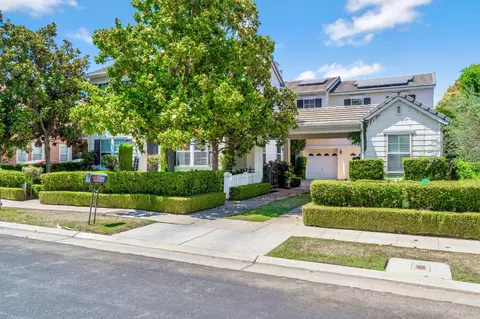 2143 Everglade Ave, Clovis, CA 93619