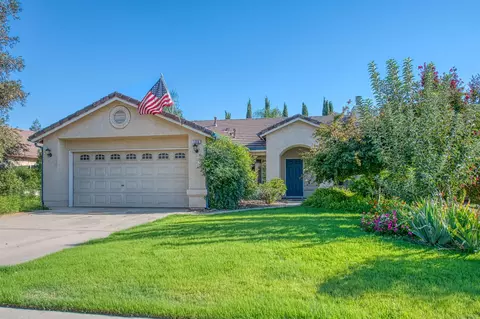 168 Mariposa St, Kingsburg, CA 93631
