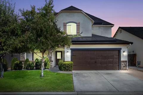 6712 W Lucas Dr, Fresno, CA 93722