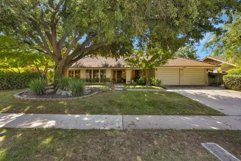 355 Everglade Ave, Fresno, CA 93720