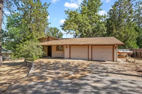 39775 Pine Ridge Rd, Oakhurst, CA 93644