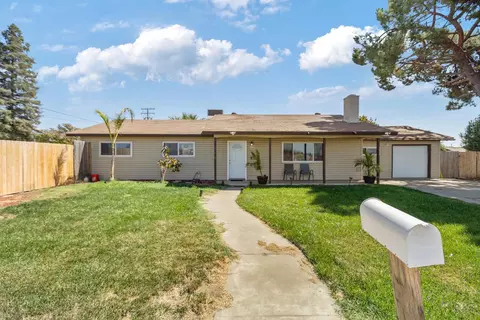 214 S Newcomb St, Porterville, CA 93257