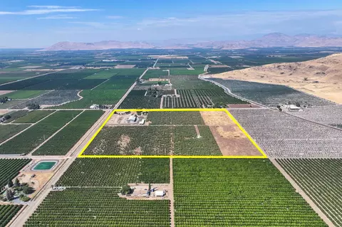 23667 E Dinuba Ave, Dinuba, CA 93618