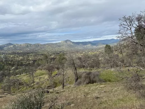 8 810, Raymond, CA 93653 photo 2